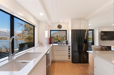 Photo of property in 17 The Terrace, Queenstown, 9300