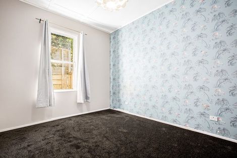 Photo of property in 15 Connaught Terrace, Brooklyn, Wellington, 6021