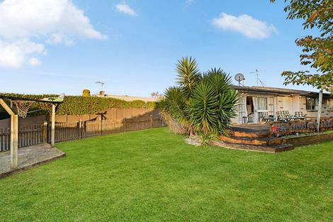 Photo of property in 18 Oakfield Crescent, Pukete, Hamilton, 3200