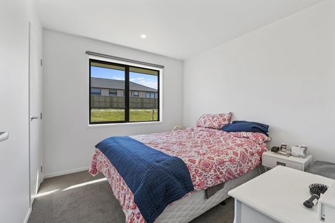 Photo of property in 10 Mahi Road, Helensville, 0800