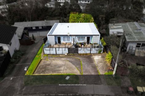 Photo of property in 44 Chippendale Crescent, Birkdale, Auckland, 0626