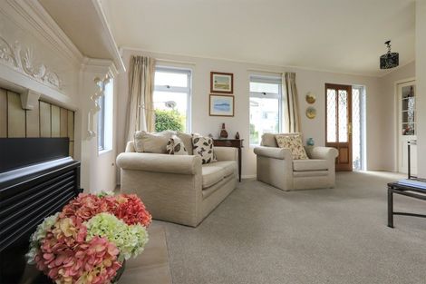 Photo of property in 34 Kent Terrace, Taradale, Napier, 4112