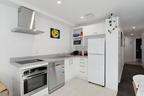 Photo of property in 6 Adams Avenue, Mount Maunganui, 3116