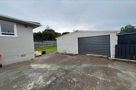 Photo of property in 106 Karaka Street, Castlecliff, Whanganui, 4501
