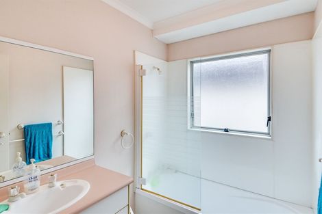 Photo of property in 2a Cassino Crescent, Onekawa, Napier, 4110