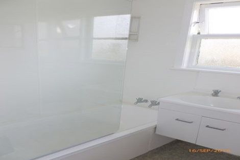 Photo of property in 12f1 Beauchamp Street, Tawa, Wellington, 5028