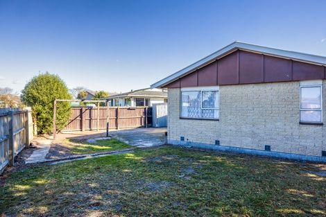 Photo of property in 450 Mairehau Road, Parklands, Christchurch, 8083