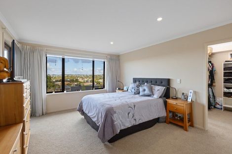 Photo of property in 53 Grand Drive, Orewa, 0931