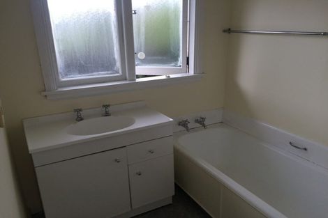 Photo of property in 86 Springs Road, Hornby, Christchurch, 8042