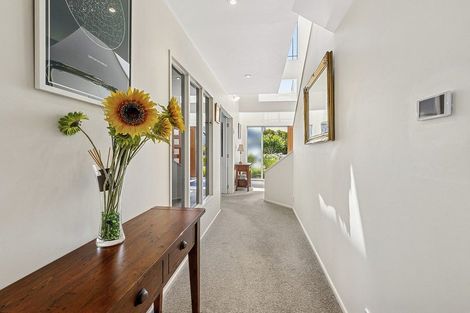 Photo of property in 6 Voyager Way, Whitby, Porirua, 5024