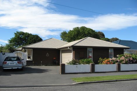 Photo of property in 2/3 Ravenna Street, Avonhead, Christchurch, 8042