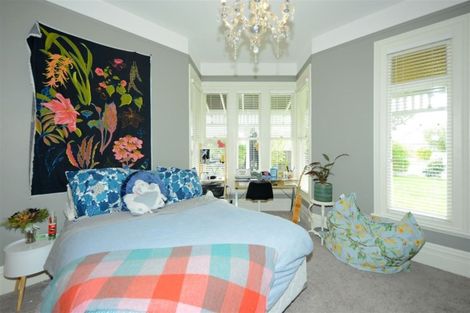 Photo of property in 256 Edgeware Road, Edgeware, Christchurch, 8013