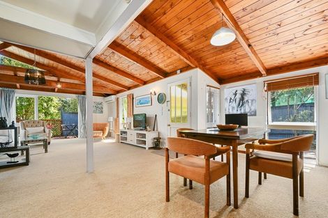 Photo of property in 164 Henderson Valley Road, Henderson, Auckland, 0612