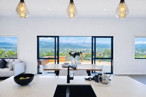 Photo of property in 47 Percy Kinsman Crescent, Riverstone Terraces, Upper Hutt, 5018