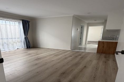 Photo of property in 28 Lime Hill Rise, Flat Bush, Auckland, 2019
