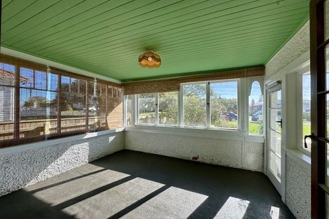 Photo of property in 18 Maxwell Avenue, Durie Hill, Whanganui, 4500