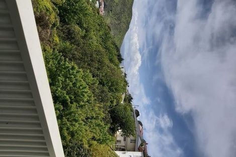 Photo of property in 3/4 Narbada Crescent, Khandallah, Wellington, 6035