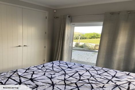 Photo of property in 124 Amesbury Drive, Churton Park, Wellington, 6037