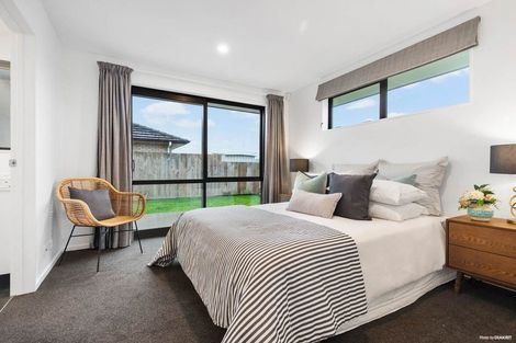 Photo of property in 52d Kayes Road, Pukekohe, 2120