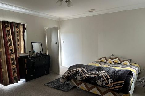 Photo of property in 15 Sturdee Road, Manurewa, Auckland, 2102
