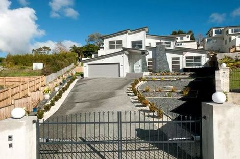 Photo of property in 44 Borneo Drive, Fairview Heights, Auckland, 0632