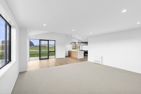 Photo of property in 31 Packer Road, Wanaka, 9382
