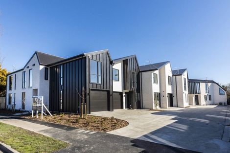 Photo of property in 3/133 Blighs Road, Strowan, Christchurch, 8052