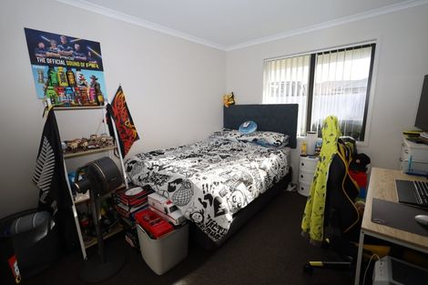 Photo of property in 17 Harding Drive, Papamoa Beach, Papamoa, 3118