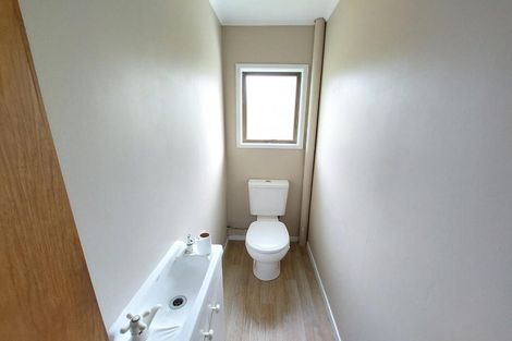 Photo of property in 8 Lowtherhurst Road, Massey, Auckland, 0614