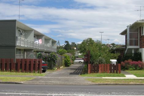 Photo of property in 7/764 Beach Road, Browns Bay, Auckland, 0630