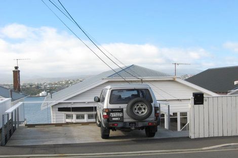 Photo of property in 51 Overtoun Terrace, Hataitai, Wellington, 6021