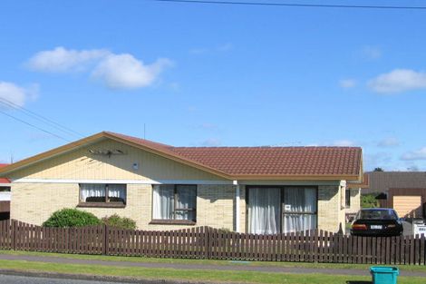 Photo of property in 2/24 Prictor Street, Papakura, 2110
