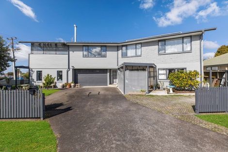 Photo of property in 2a Redwood Drive, Massey, Auckland, 0614