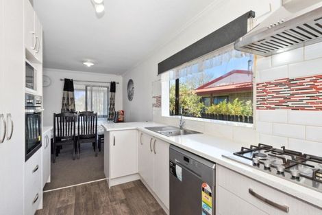 Photo of property in 55u3 Tuhikaramea Road, Dinsdale, Hamilton, 3204