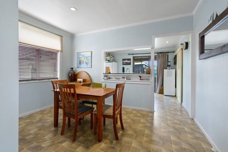 Photo of property in 13 Hamilton Road, Cambridge, 3434