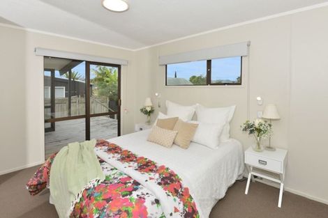 Photo of property in 72a Beach Road, Onerahi, Whangarei, 0110