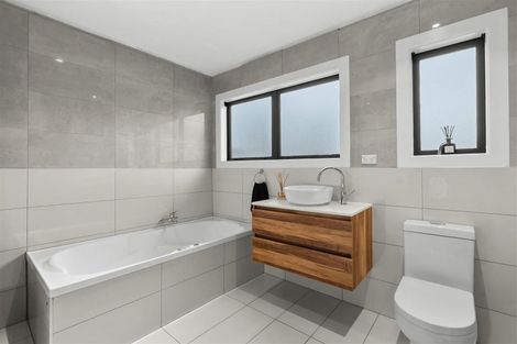 Photo of property in 116 Richardson Terrace, Woolston, Christchurch, 8023