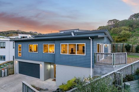 Photo of property in 136 Navigation Drive, Whitby, Porirua, 5024
