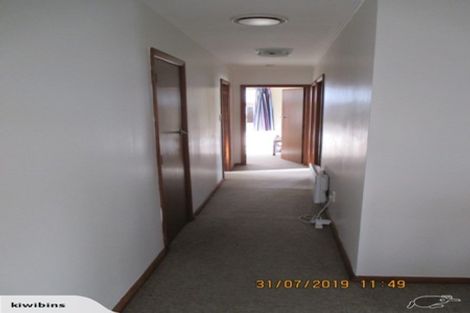 Photo of property in 90 Kenmore Street, Newlands, Wellington, 6037