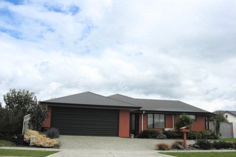 Photo of property in 19 Monaco View, Stoke, Nelson, 7011