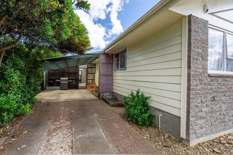 Photo of property in 6 Colenso Place, Otaki Beach, Otaki, 5512