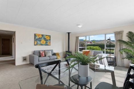 Photo of property in 6 Louisson Avenue, Stoke, Nelson, 7011