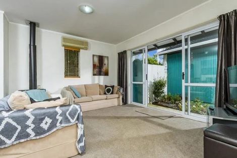 Photo of property in 40 Stapleford Crescent, Browns Bay, Auckland, 0630