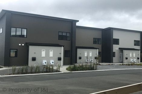 Photo of property in 14/9u Surrey Street, Tawa, Wellington, 5028