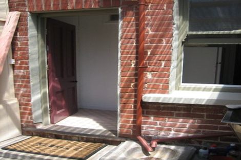 Photo of property in 16 Howe Street, North Dunedin, Dunedin, 9016