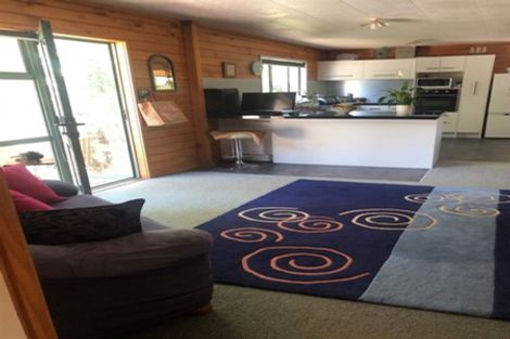 Photo of property in 2/53 Hellyers Street, Birkdale, Auckland, 0626