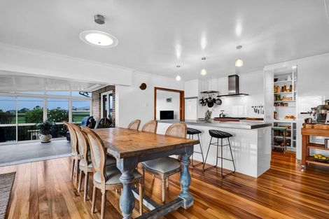 Photo of property in 255 Kaihihi Road, Okato, New Plymouth, 4381