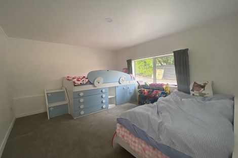 Photo of property in 28 Tamahere Drive, Glenfield, Auckland, 0629