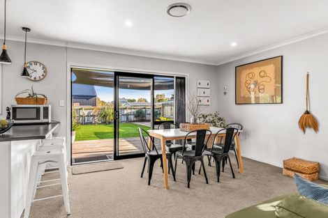 Photo of property in 16a De Lautour Road, Kaiti, Gisborne, 4010