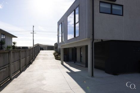 Photo of property in 56 Karewa Parade, Papamoa Beach, Papamoa, 3118